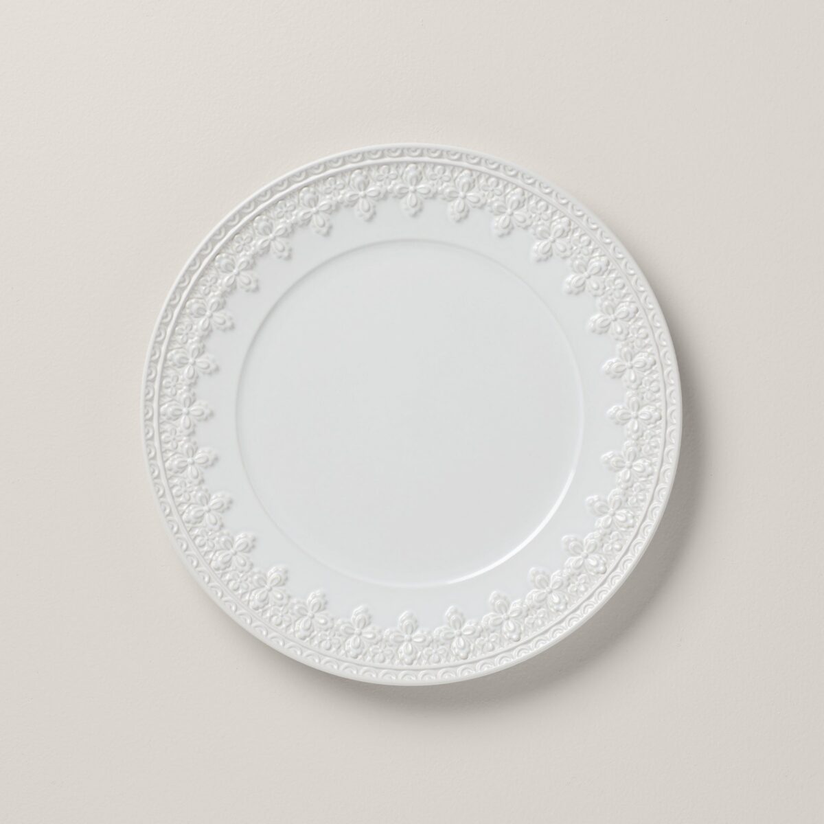 White Fleur Dinner Plate
